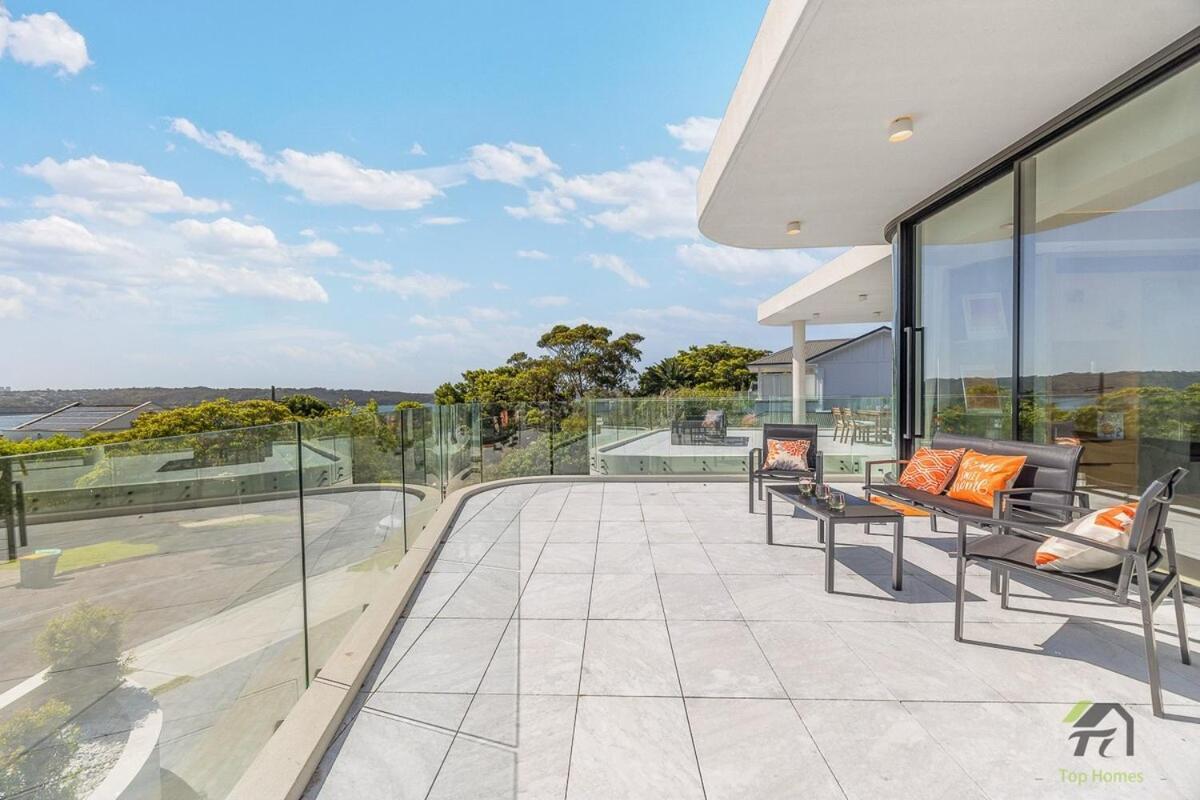 Whispering Pines With 4 Bedroom In Vaucluse Holiday home